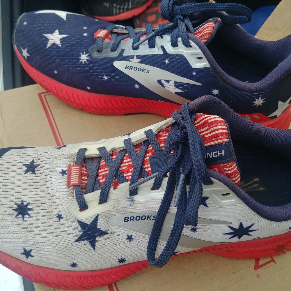 Brooks Launch 7